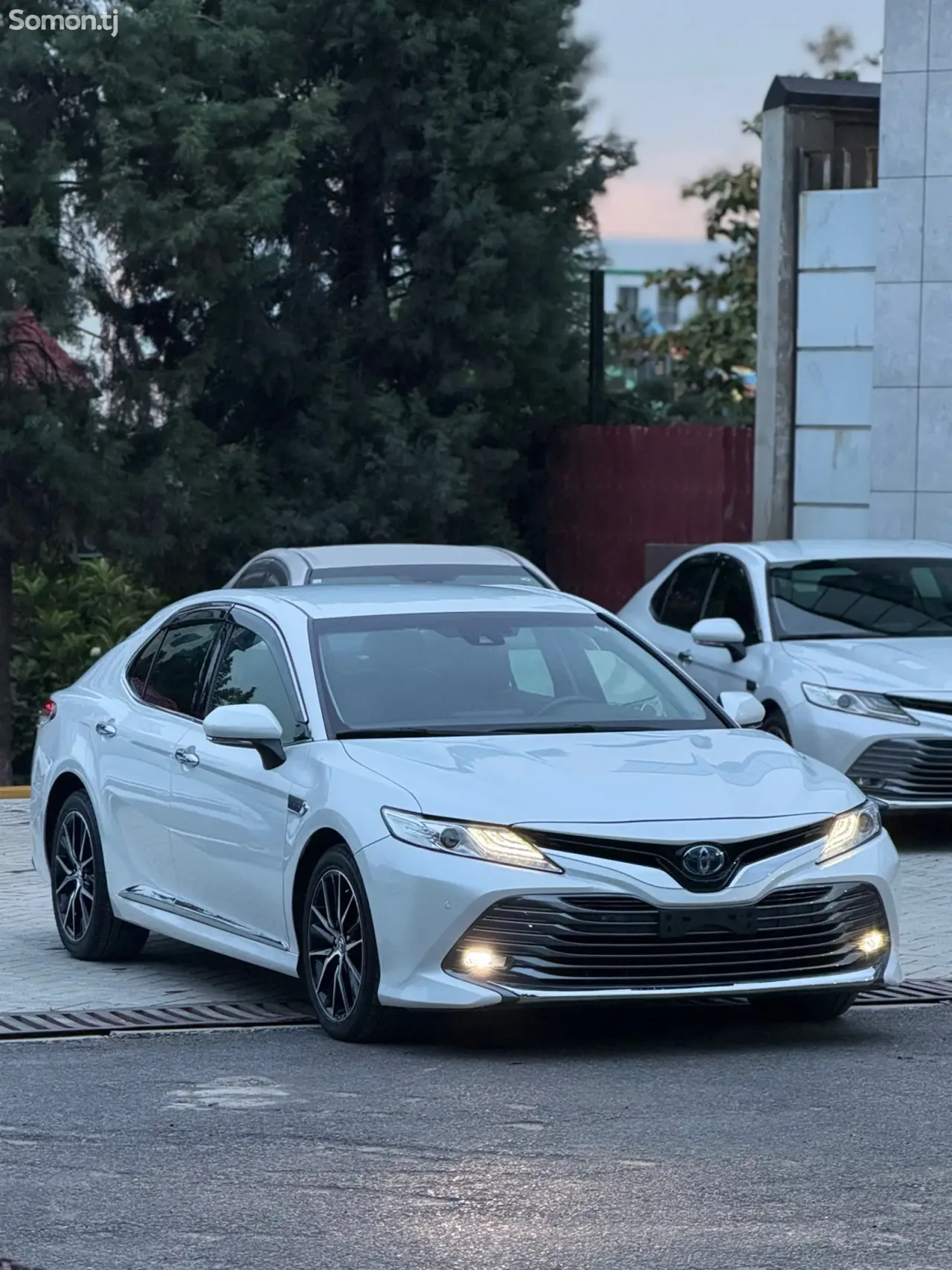 Toyota Camry 2018 · 2.5 AT