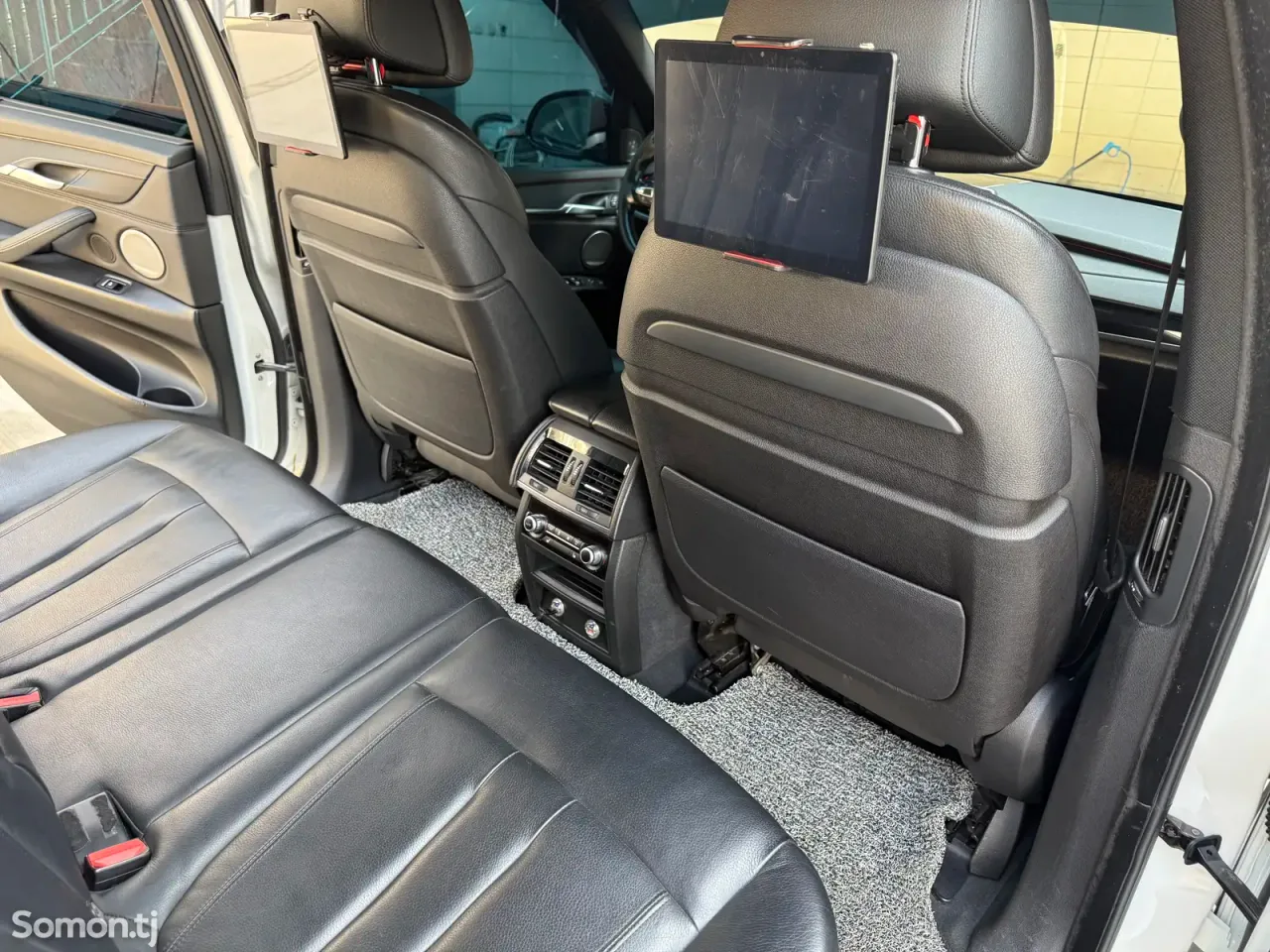 BMW X5 M 2015 · 3.0 AT