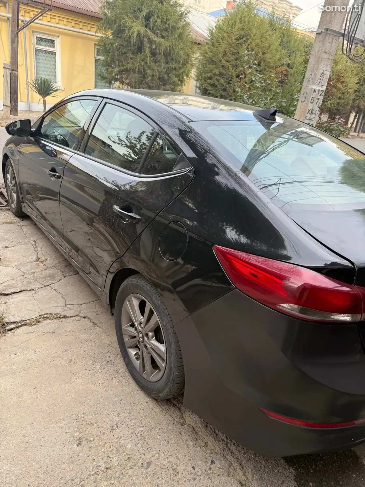 Hyundai Elantra 2017 · 2.0 AT
