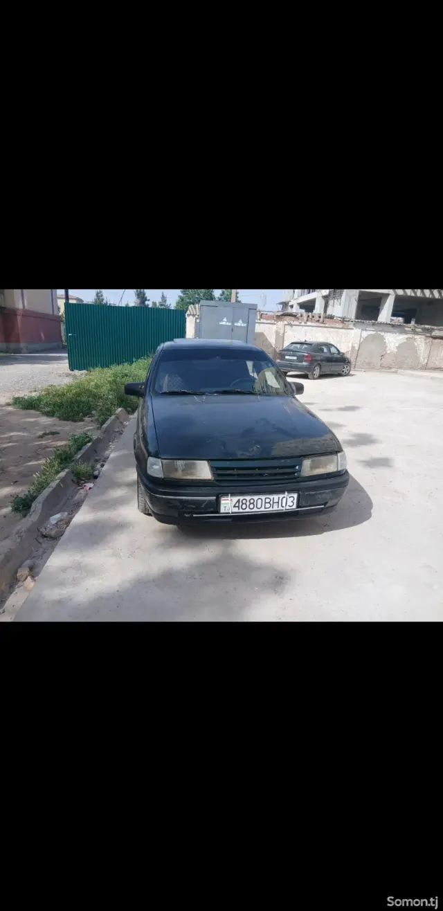 Opel Vectra A 1996 · 1.6 MT