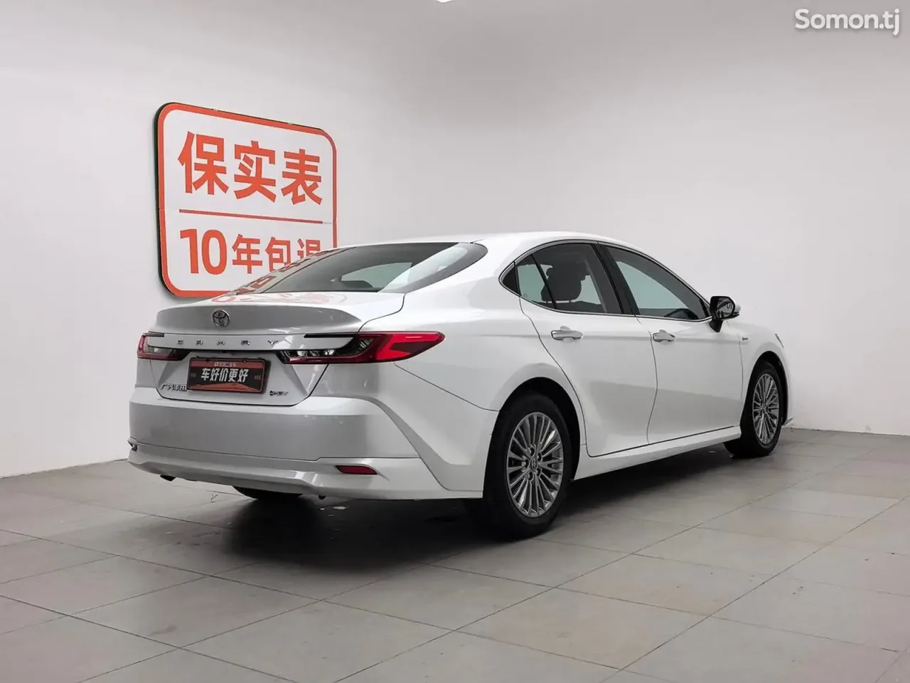 Toyota Camry 2025 · 2.0 AT