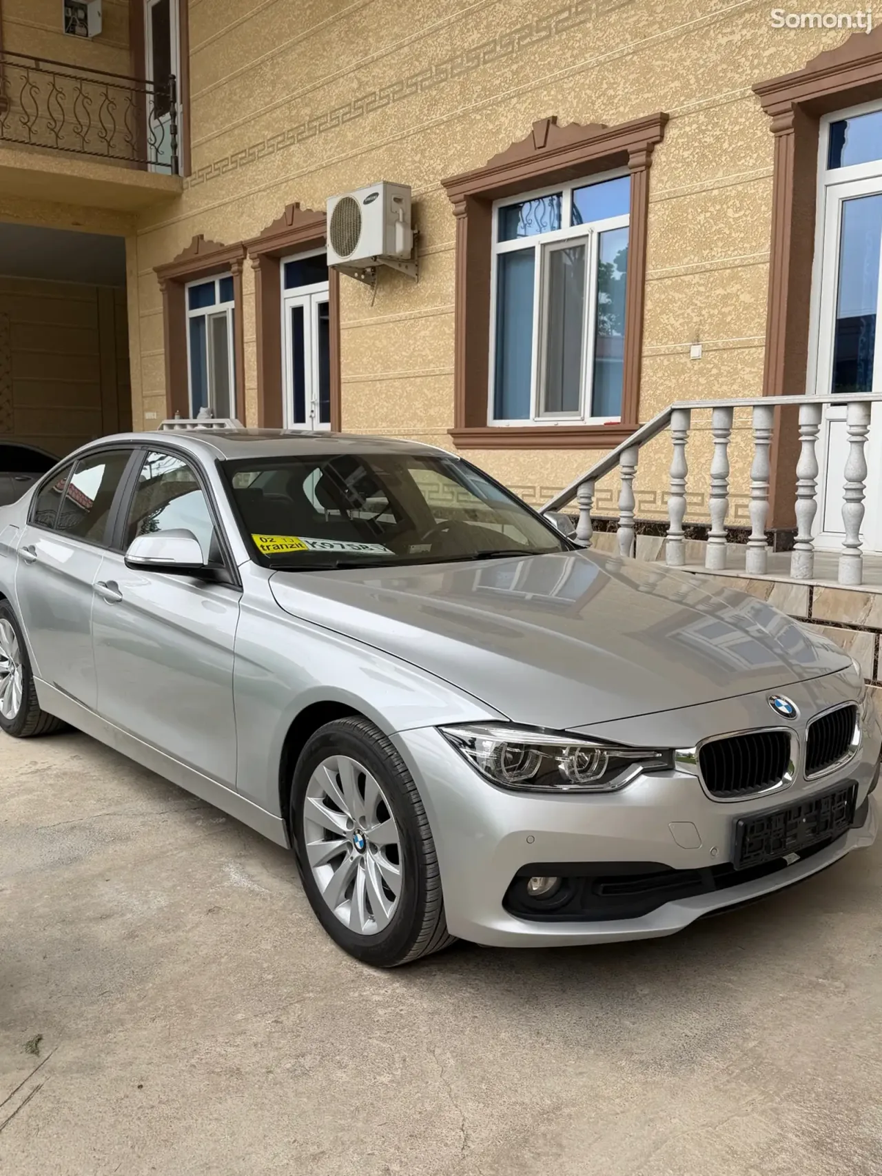BMW 3 series 2015 · 2.0 AT