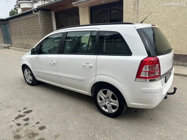Opel Zafira 2014 · 1.8 MT