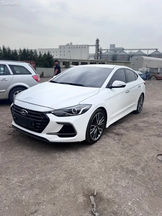 Hyundai Avante 2017 · 1.6 AT
