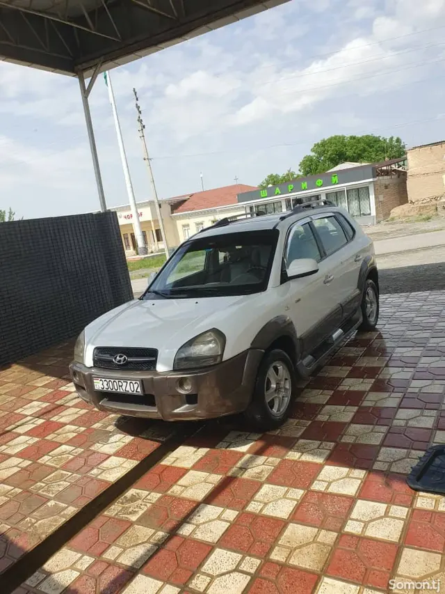 Hyundai Tucson 2005 · 2.0 AT