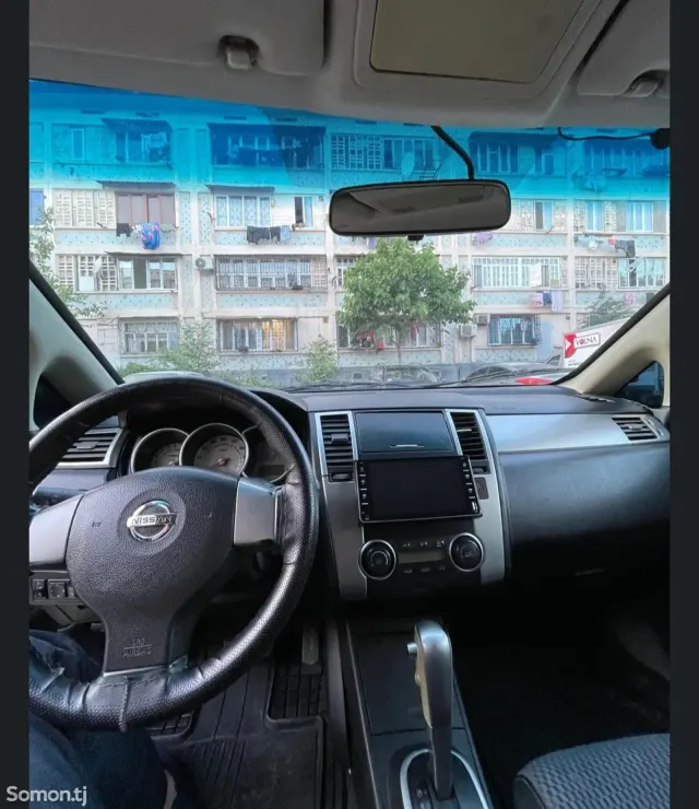 Nissan Tiida 2009 · 1.5 CVT