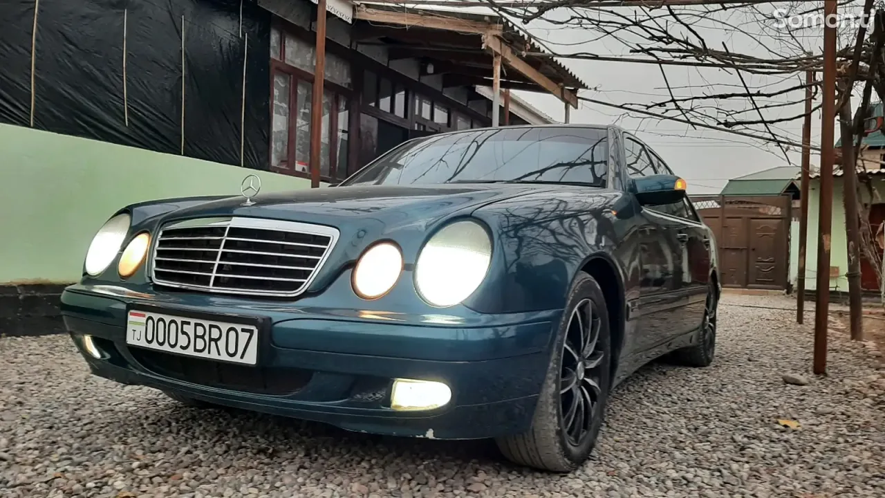 Mercedes-Benz E class 2000 · 2.3 MT
