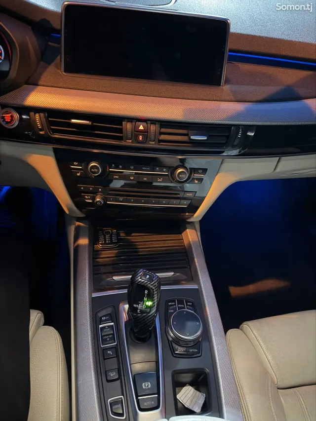 BMW X5 2017 · 2.0 AT