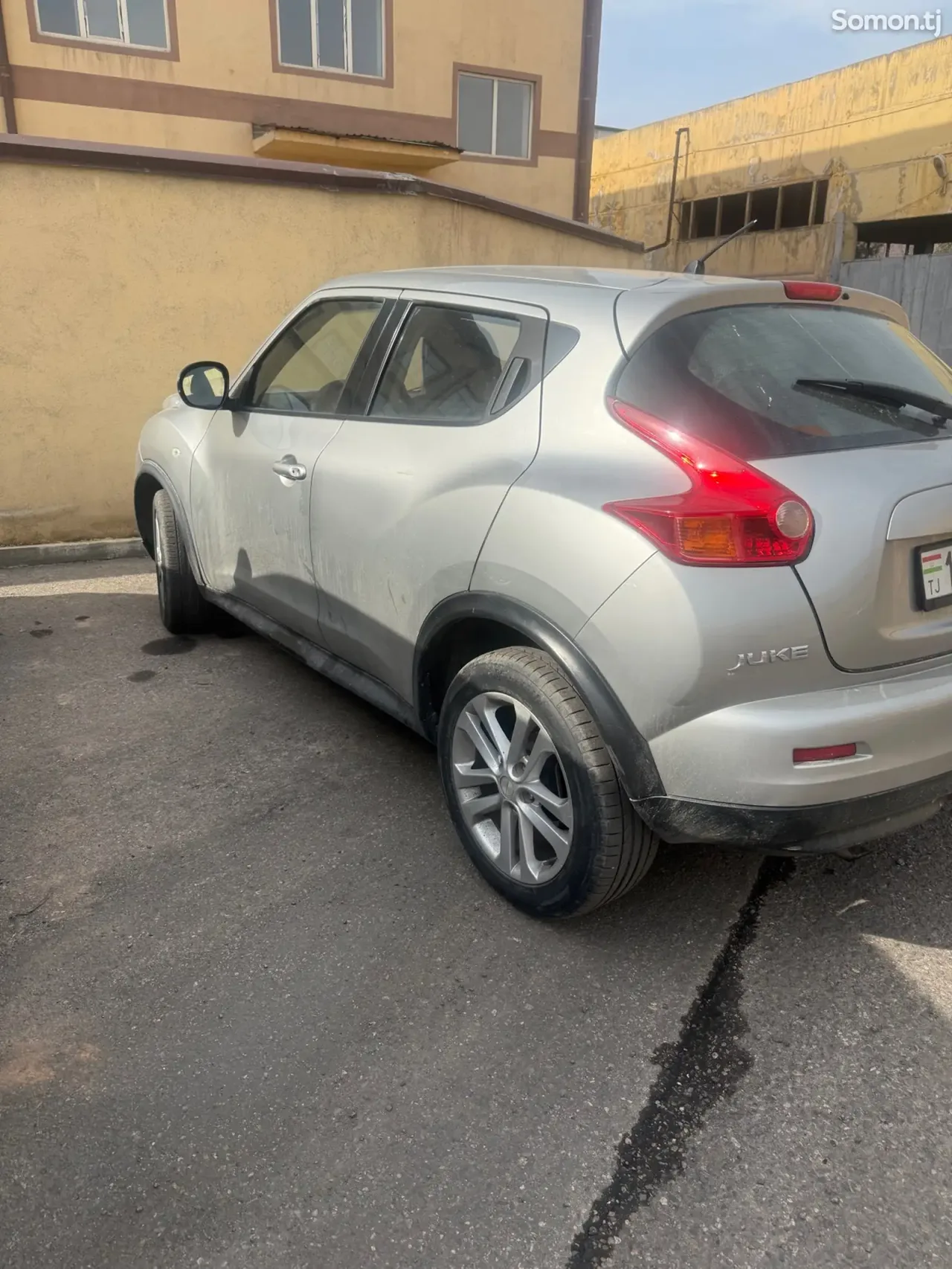 Nissan Juke 2012 · 1.6 AT