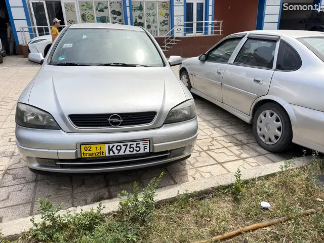 Opel Astra G 1998 · 1.6 AT