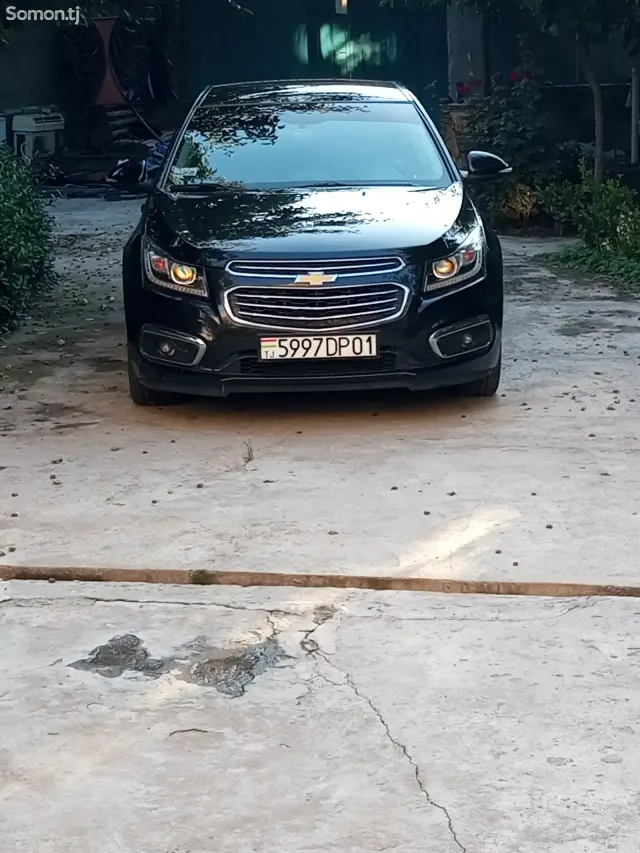 Chevrolet Cruze 2015 · 1.8 AT