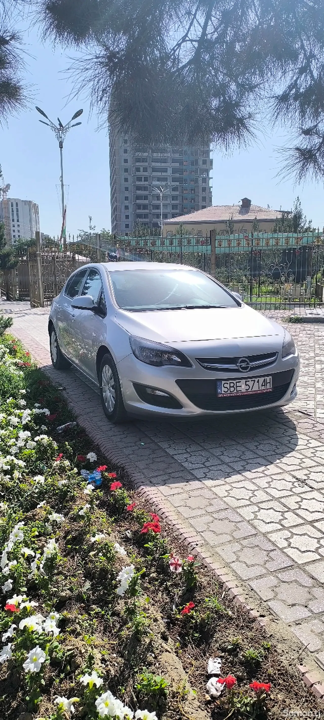 Opel Astra J 2014 · 1.4 MT