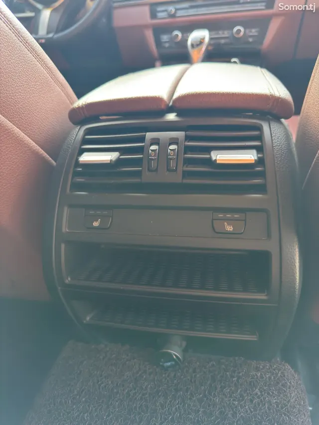 BMW 5 series 2016 · 3.0 AT