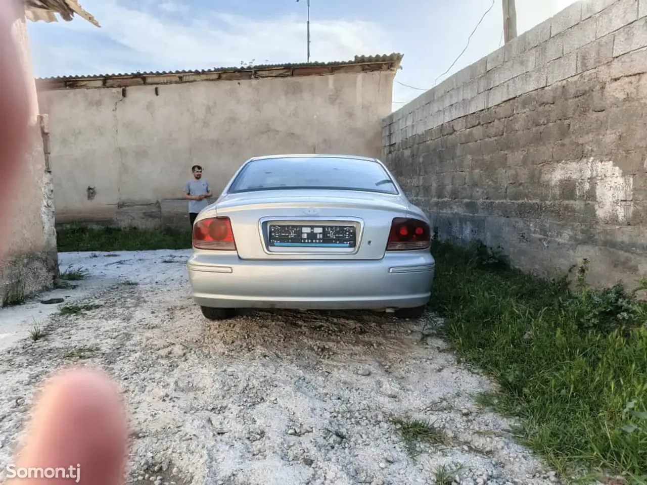 Hyundai Sonata 2004 · 2.0 MT