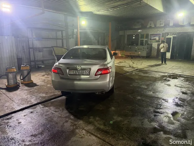 Toyota Camry 2008 · 2.4 AT