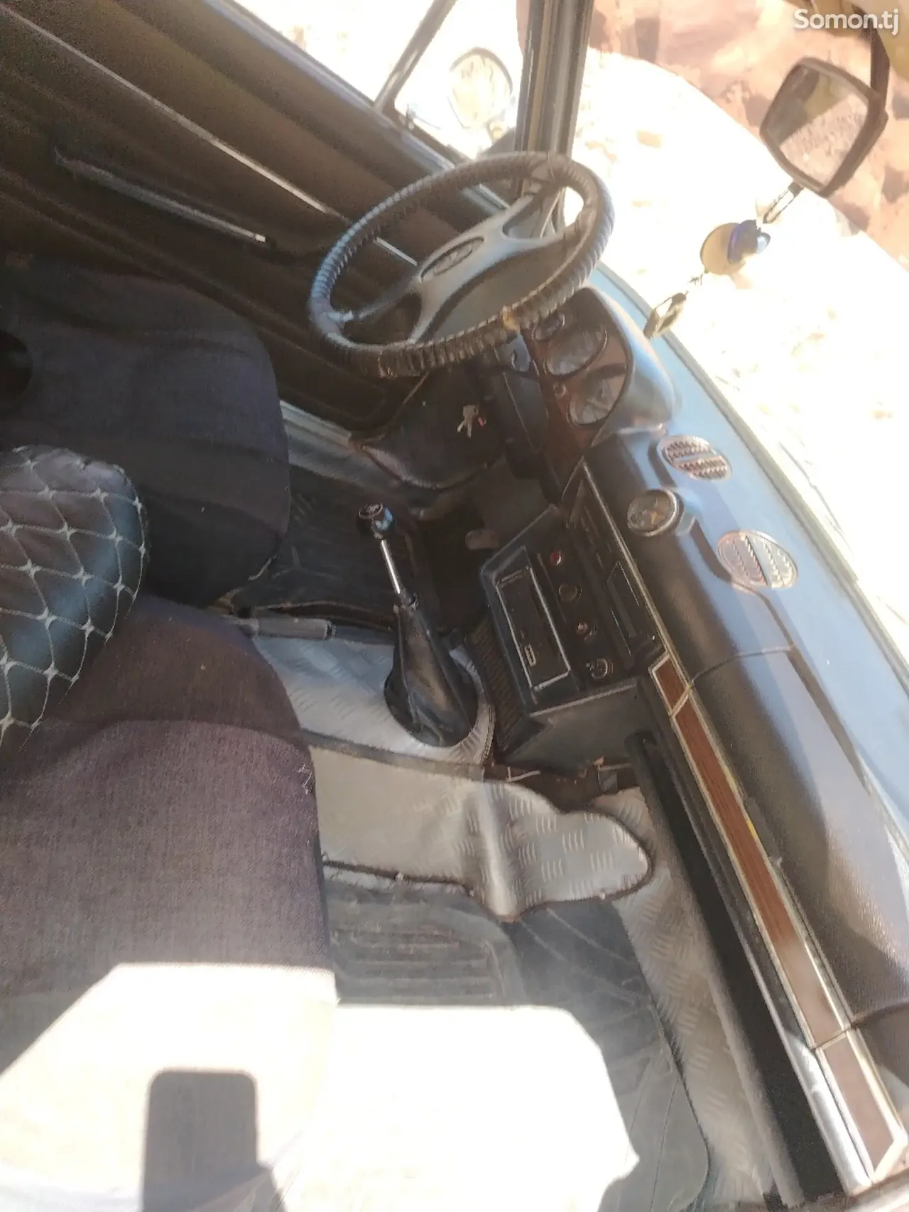 ГАЗ 21 1990 · 1.6 MT