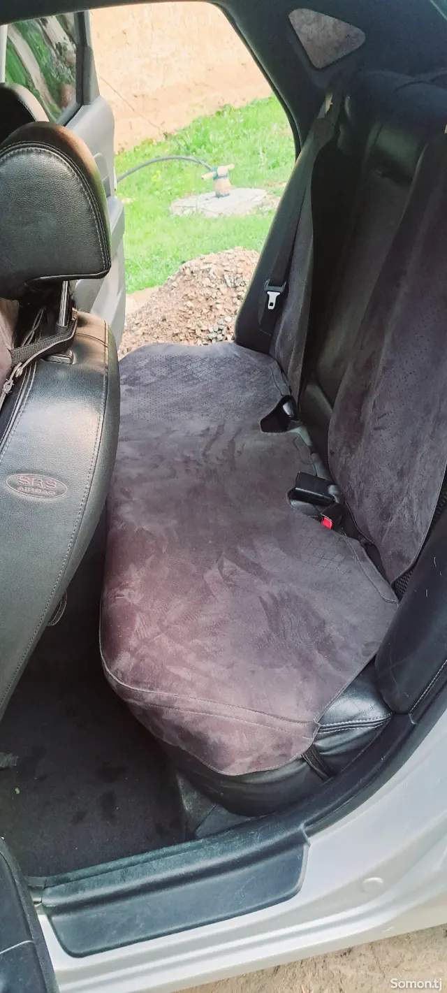 Hyundai Avante 2010 · 1.6 AT