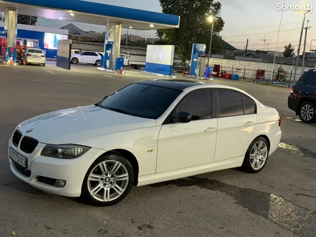 BMW 3 series 2009 · 2.0 AT