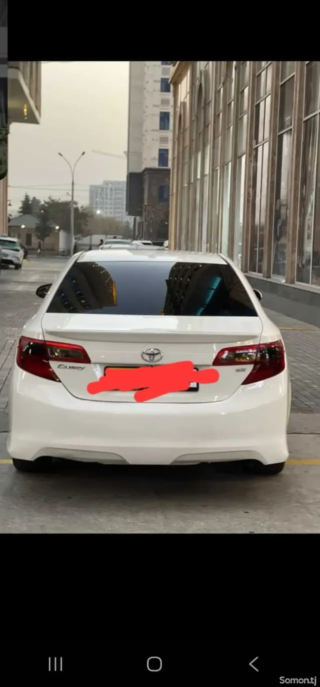 Toyota Camry 2013 · 2.5 AT