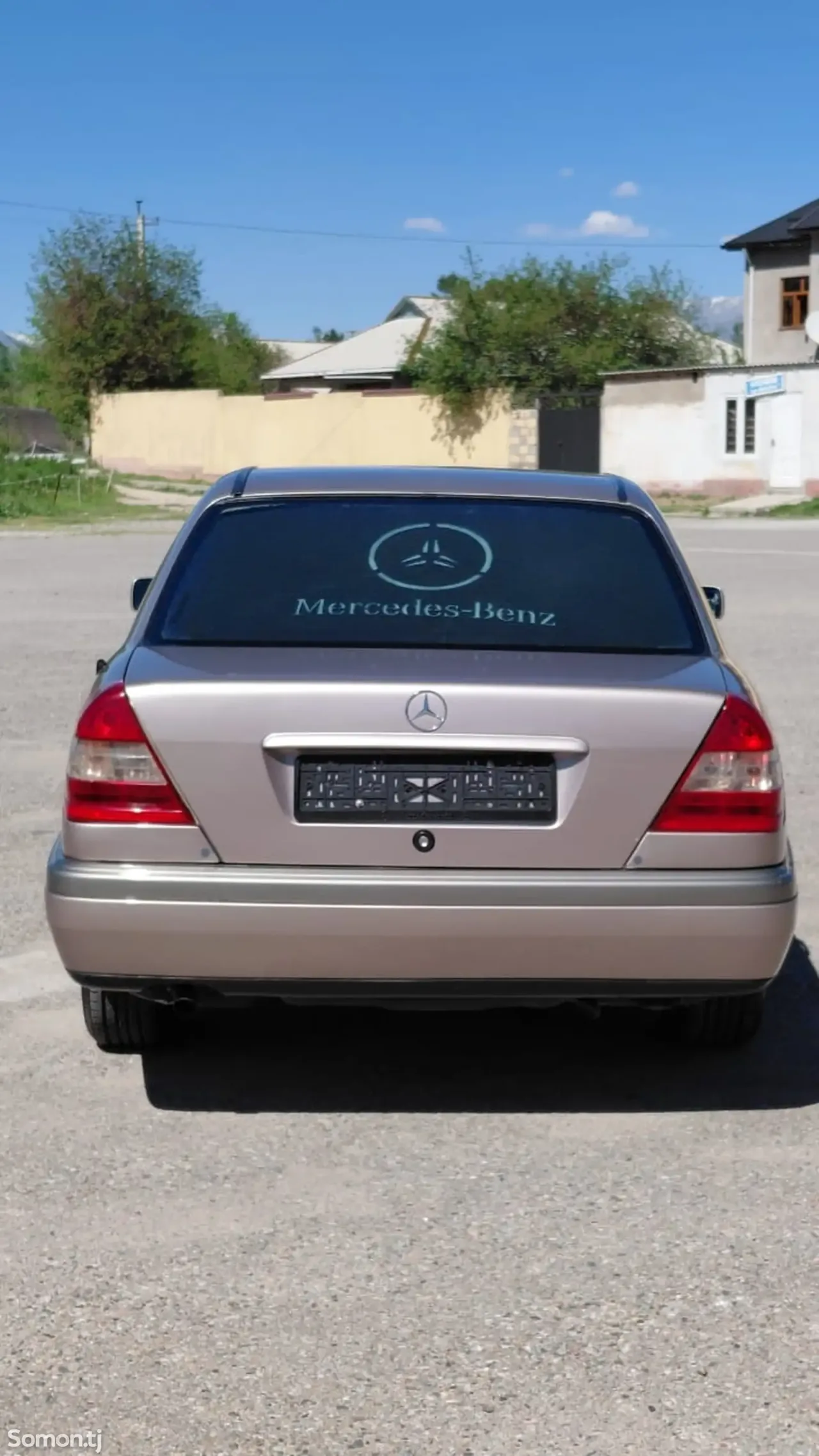 Mercedes-Benz C class 1995 · 2.0 MT