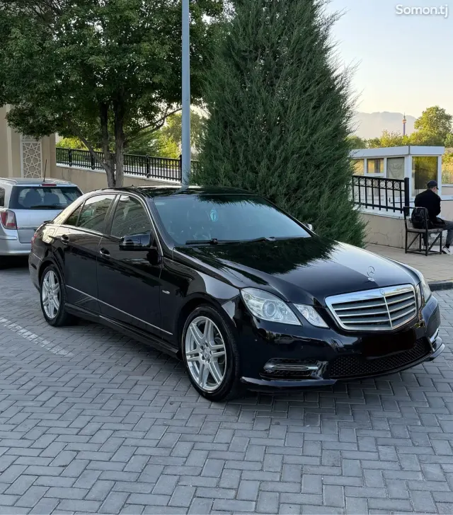 Mercedes-Benz E class 2012 · 2.0 AT