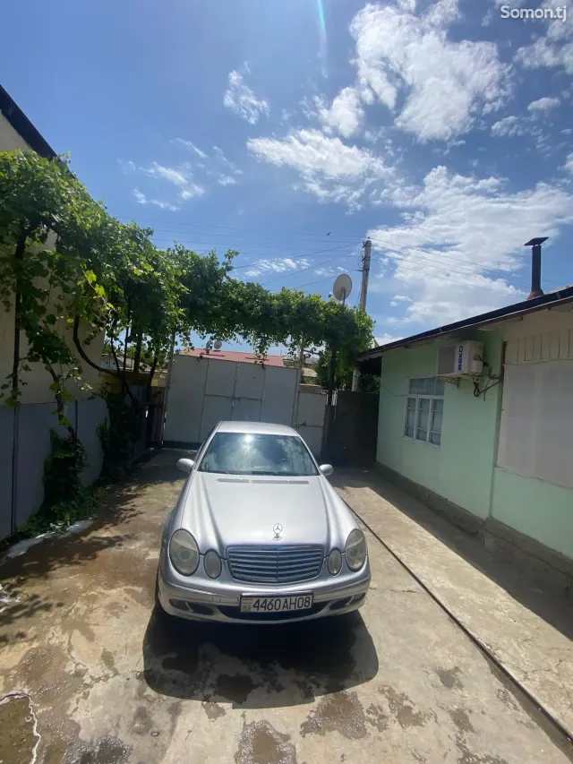 Mercedes-Benz E class 2003 · 2.5 AT