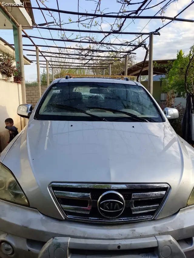 Kia Sorento 2007 · 0.6 MT
