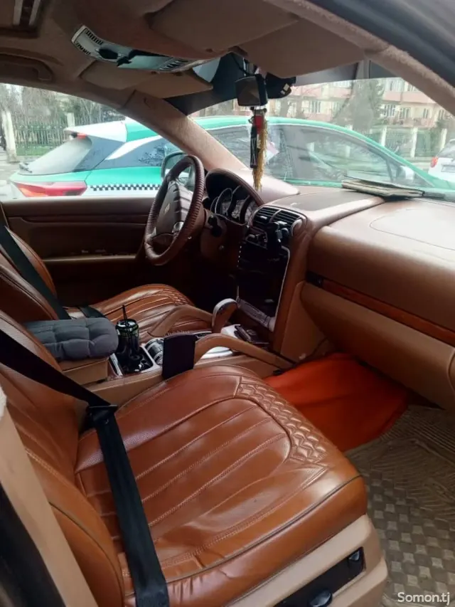 Porsche Cayenne 2007 · 4.4 AT