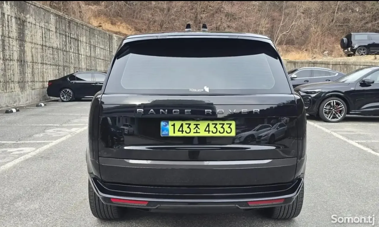 Land Rover Vogue 2025 · 4.4 AT