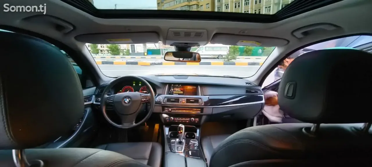 BMW 5 series 2015 · 2.0 AT