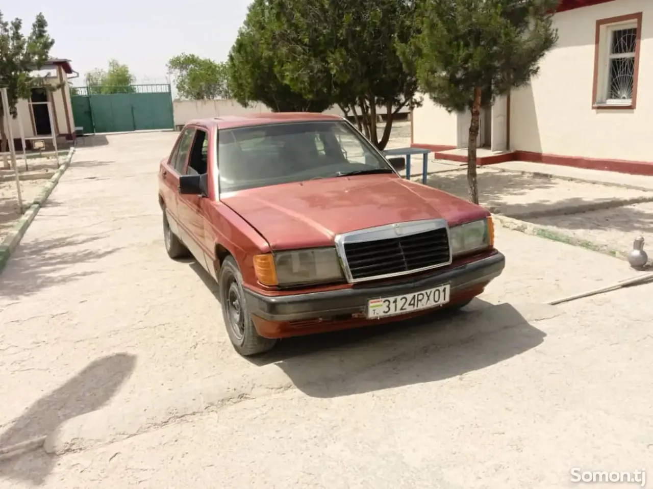 Mercedes-Benz W124 1998 · 2.1 AT