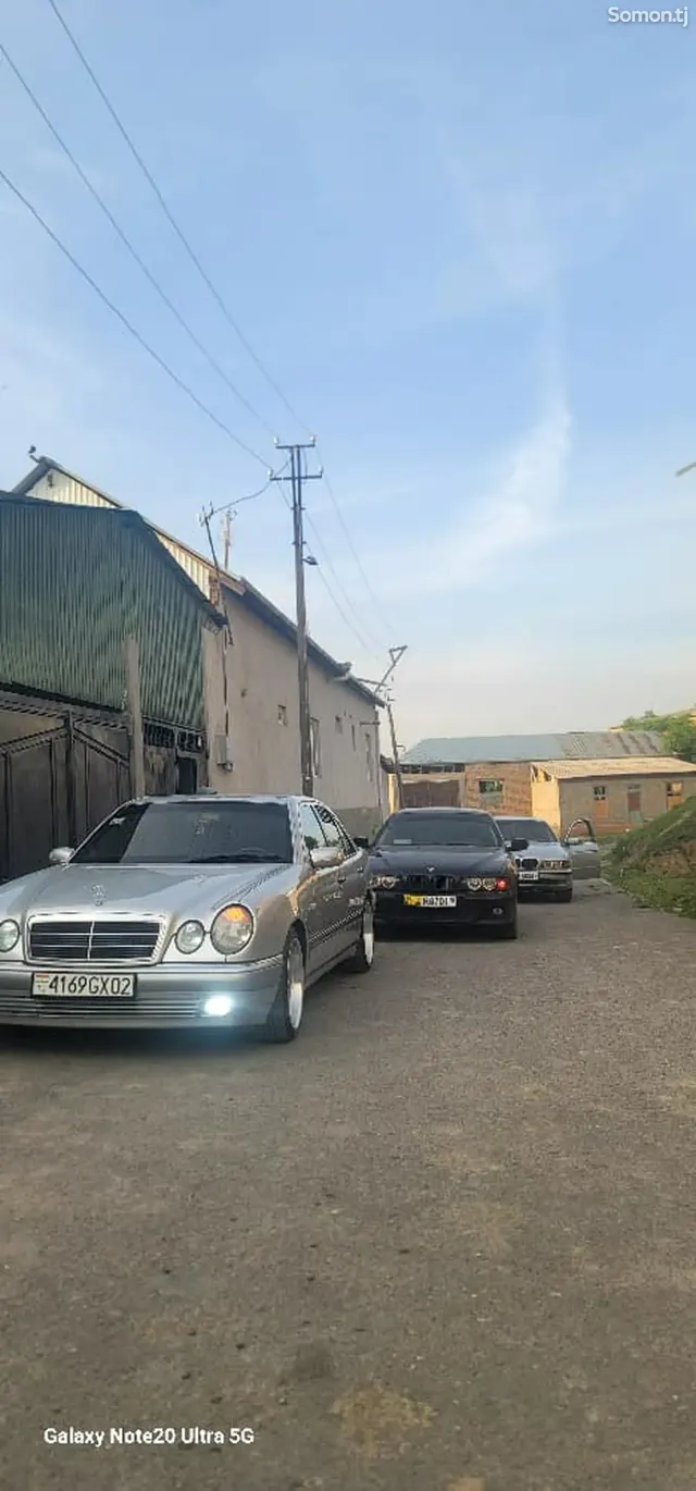 Mercedes-Benz E class 1996 · 2.2 MT