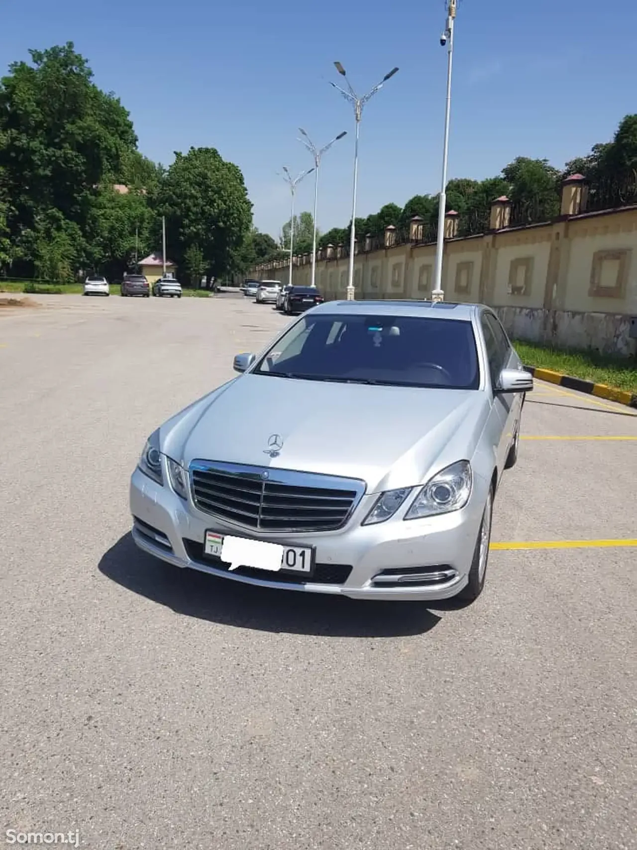 Mercedes-Benz E class 2011 · 3.0 AT