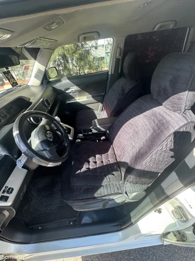 Toyota Rumion 2010 · 1.5 CVT
