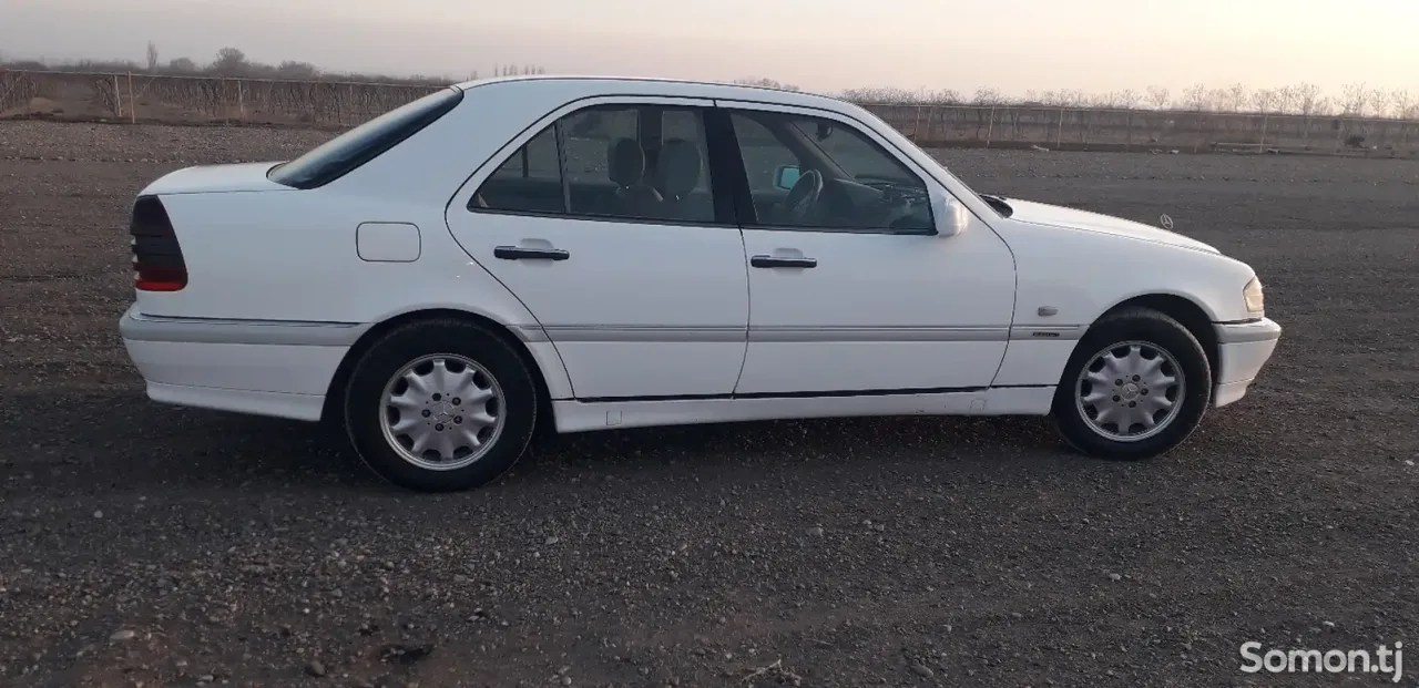 Mercedes-Benz C class 1998 · 1.8 MT