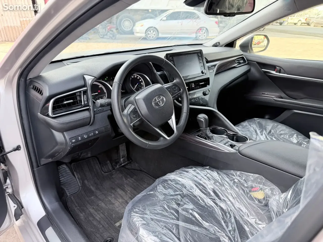 Toyota Camry 2018 · 2.5 AT