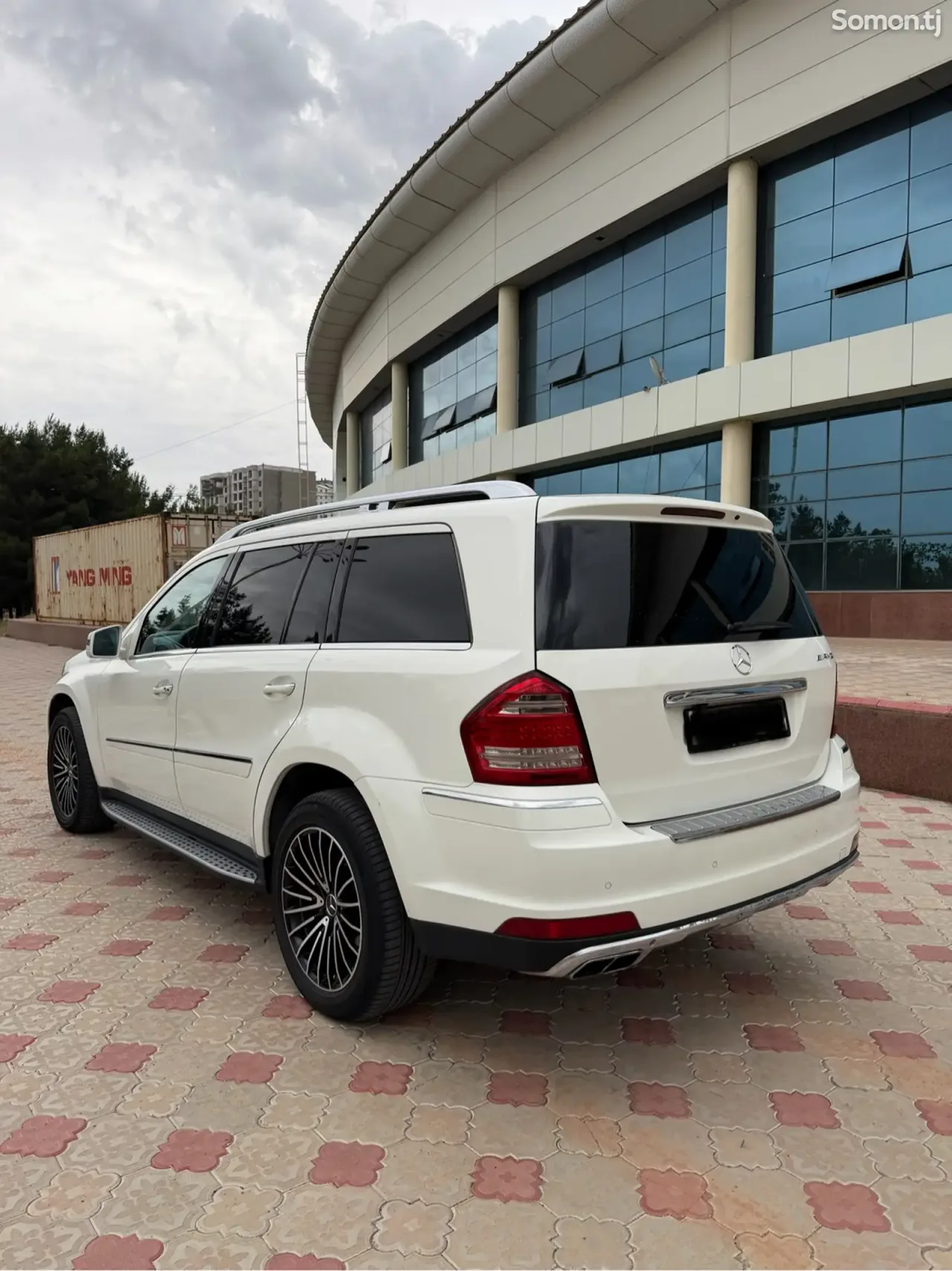 Mercedes-Benz GLS 2012 · 3.5 AT