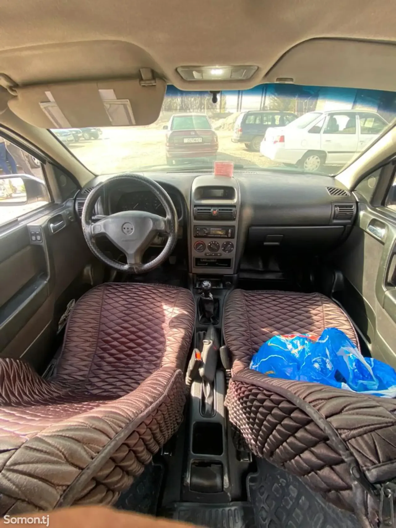 Opel Astra G 1999 · 1.6 MT