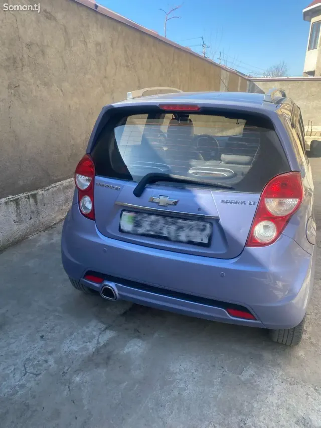 Chevrolet Spark 2015 · 1.3 AT