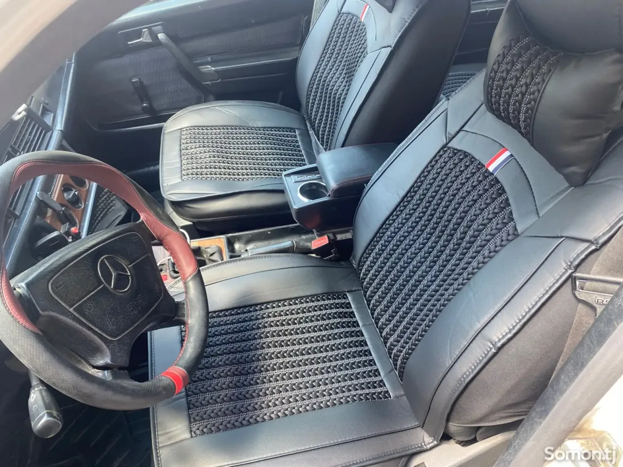 Mercedes-Benz W201 1989 · 2.0 MT