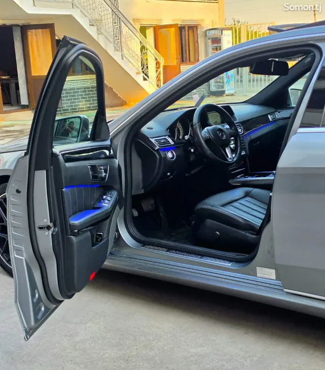 Mercedes-Benz E class 2014 · 3.0 AT