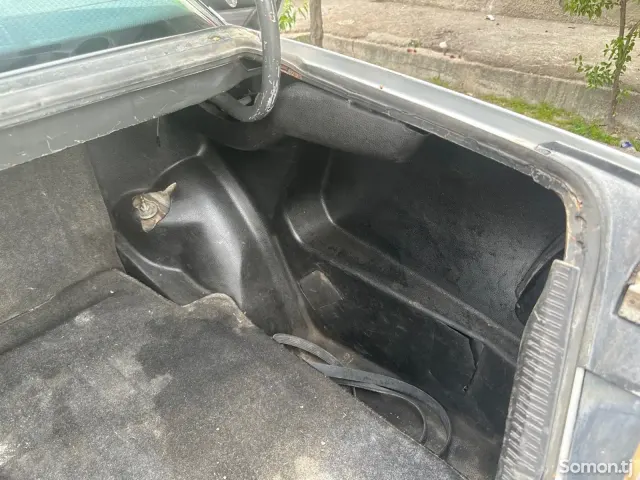 Mercedes-Benz W124 1987 · 2.0 MT