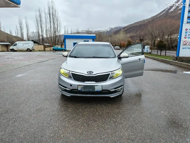 Kia Rio 2016 · 1.4 MT