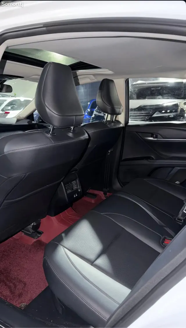 Toyota Camry 2026 · 2.0 AT
