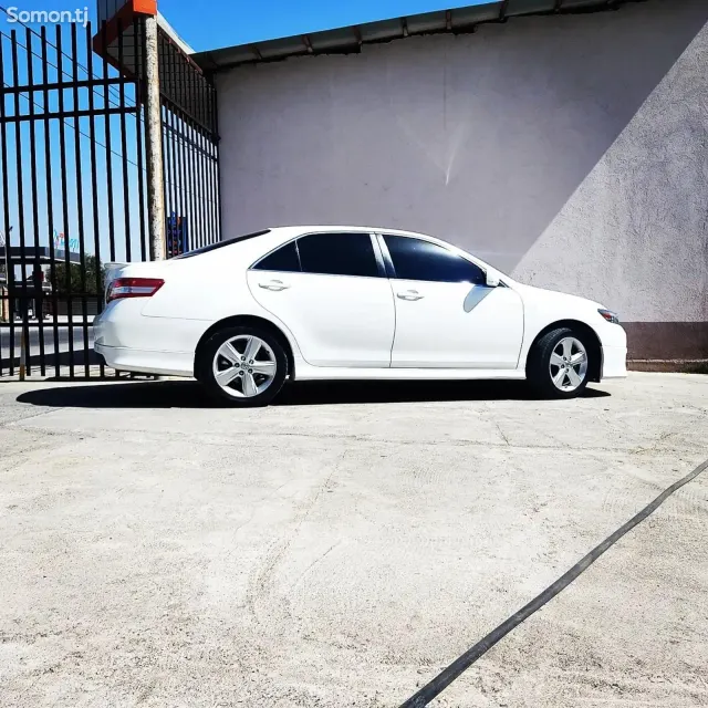 Toyota Camry 2011 · 3.5 AT