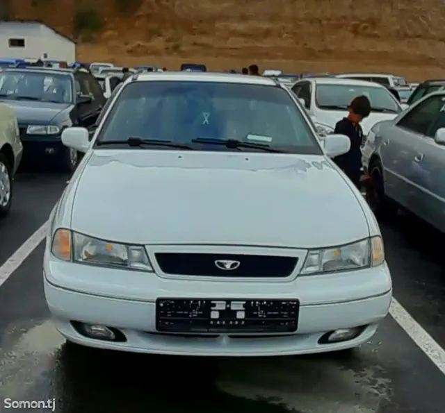 Daewoo Nexia 1995 · 1.5 MT