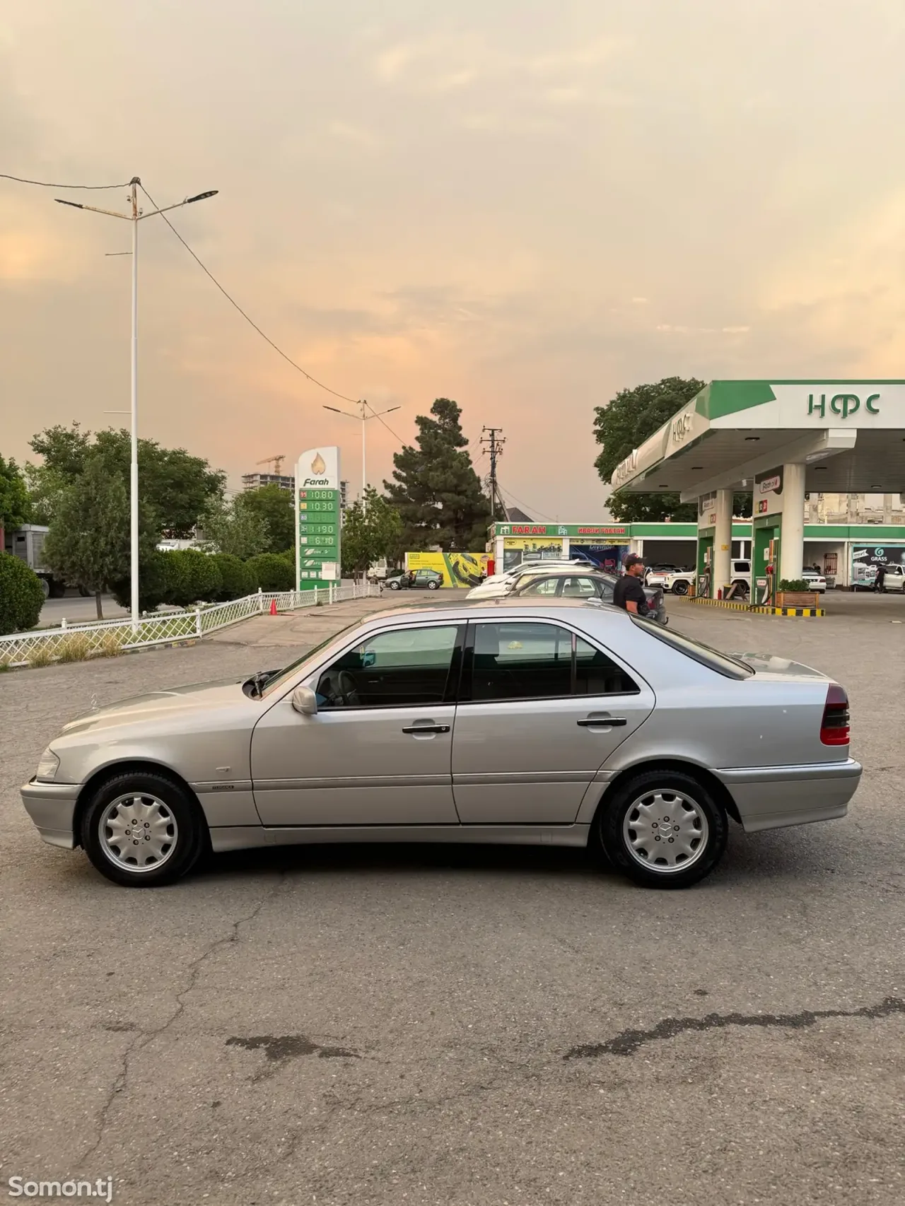 Mercedes-Benz C class 2000 · 1.8 MT