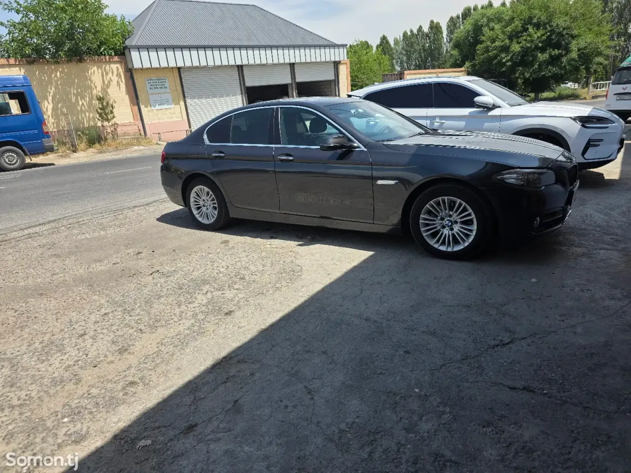BMW 5 series 2014 · 2.0 AT