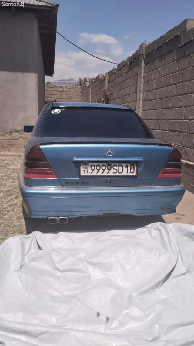 Mercedes-Benz C class 2000 · 2.0 MT