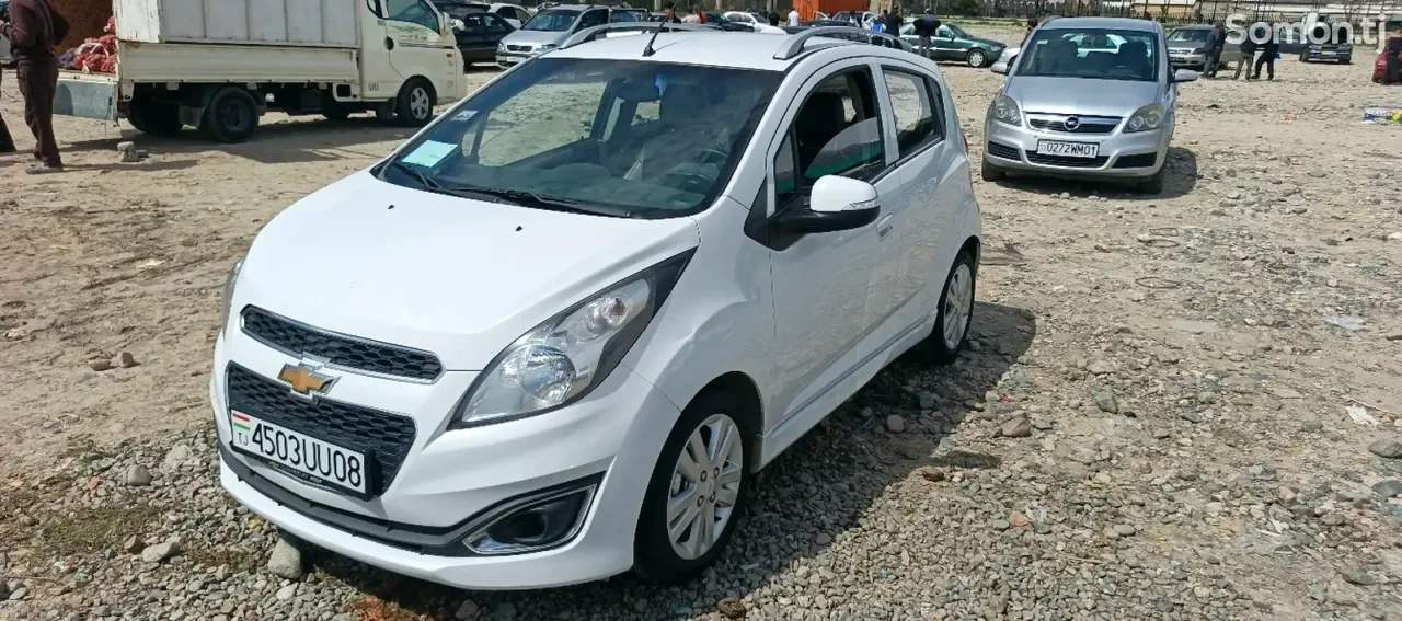 Chevrolet Spark 2015 · 1.3 AT